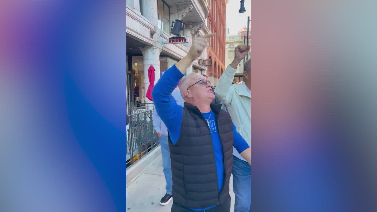 Pro-Trump Supporter Brutally injured in Clash with Anti-Trump Protesters