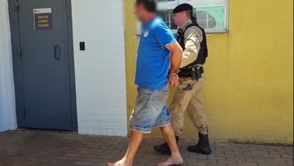 Idosa é socorrida após ser agredida a cadeiradas pelo próprio filho no Brasmadeira