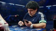 Maradona gioca a Yu-Gi-Oh!
