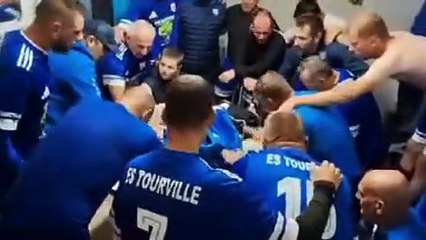 Célébration Victoire ! Olympique Littoral / ES Tourville (Critérium Vétérans le 19/10/2025)