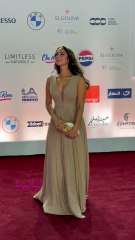 داليا شوقي تخطف الأنظار بفستان أنيق على ريد كاربت الجونة السينمائي