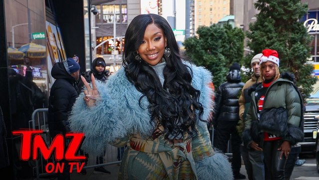 Brandy Walks Off Stage, Monica Finishes the Show Solo | TMZ TV