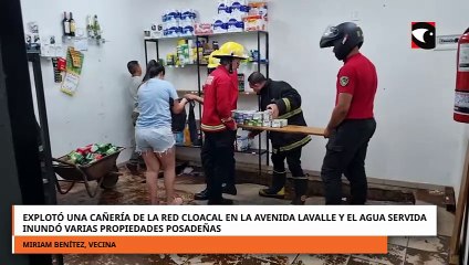 Explotó una cañería cloacal en la avenida Lavalle y el agua servida inundó varias propiedades