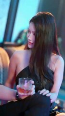 ¿Después del divorcio, la ex esposa se arrodilló y rogó por volver a casarse