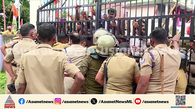 കർഷകൻ ജീവനൊടുക്കിയ സംഭവം; അട്ടപ്പാടിയിൽ കോൺഗ്രസ് പ്രതിഷേധം