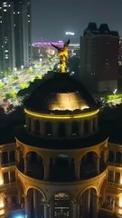 The end of the story: Rumor has it that the heir to Beijing's turbulent power is beset by an ancient family curse, and no one dares approach him. But she, in a fit of rage, scolds him like a dog, and from then on, the aloof CEO becomes her loyal dog, circ