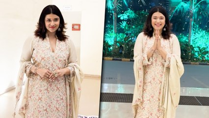 Mannara Chopra Interacts With Media, Opens Up About Not Celebrating Diwali This Year
