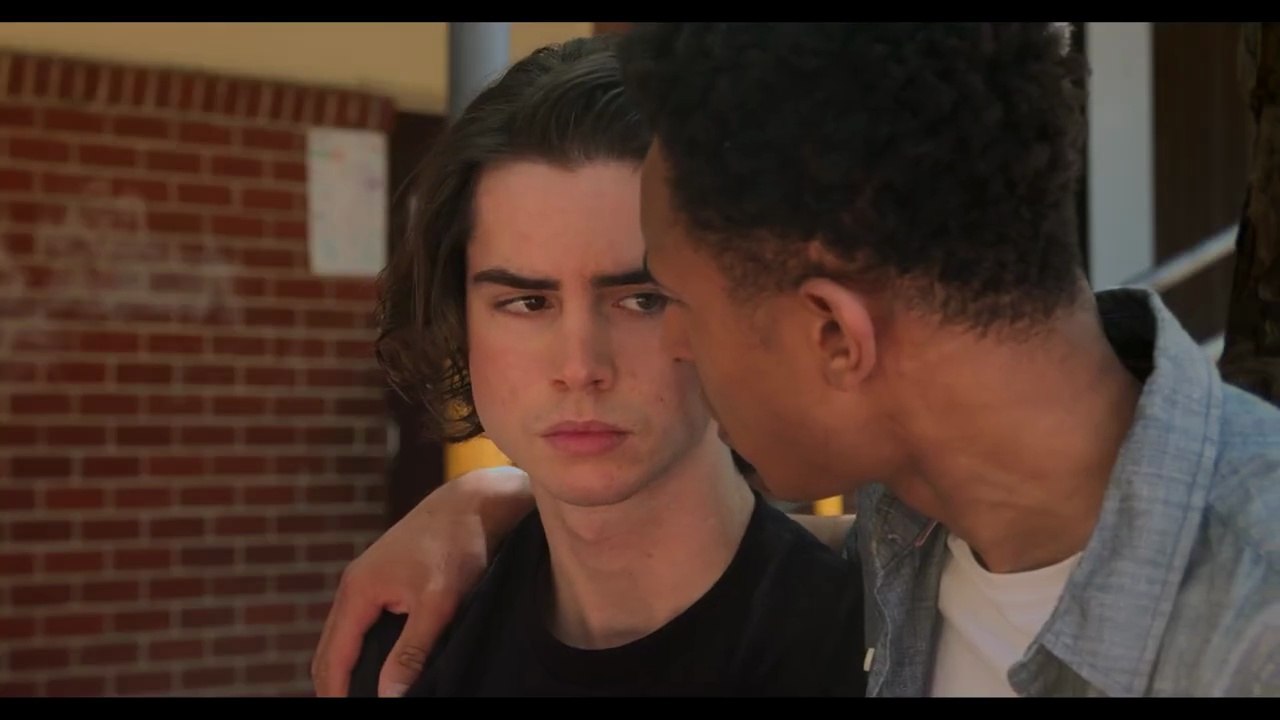 Single, Out - S02 Trailer (Deutsche UT) HD