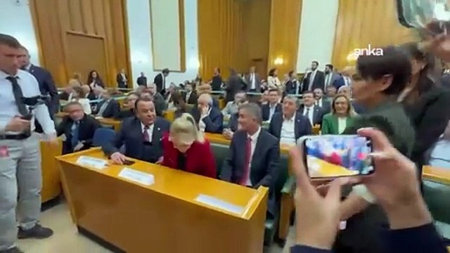 Meral Akşener'in genel başkanlığı döneminde İYİ Parti’den ihraç edilen, Bağımsız Sakarya Milletvekili Ümit Dikbayır CHP Grup Toplantı Salonu’nda