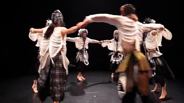 National Dance Company Wales is coming to Aberystwyth with Surge|Gwefr, three unique pieces of dance from three very different choreographers