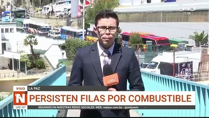 LA PAZ, PERSISTEN FILAS POR COMBUSTIBLE