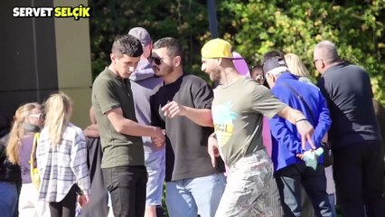 DELİ KILIĞINDA İNSANLARI TROLLEMEK 3!!(%100 KOMEDİ )- SOSYAL DENEY