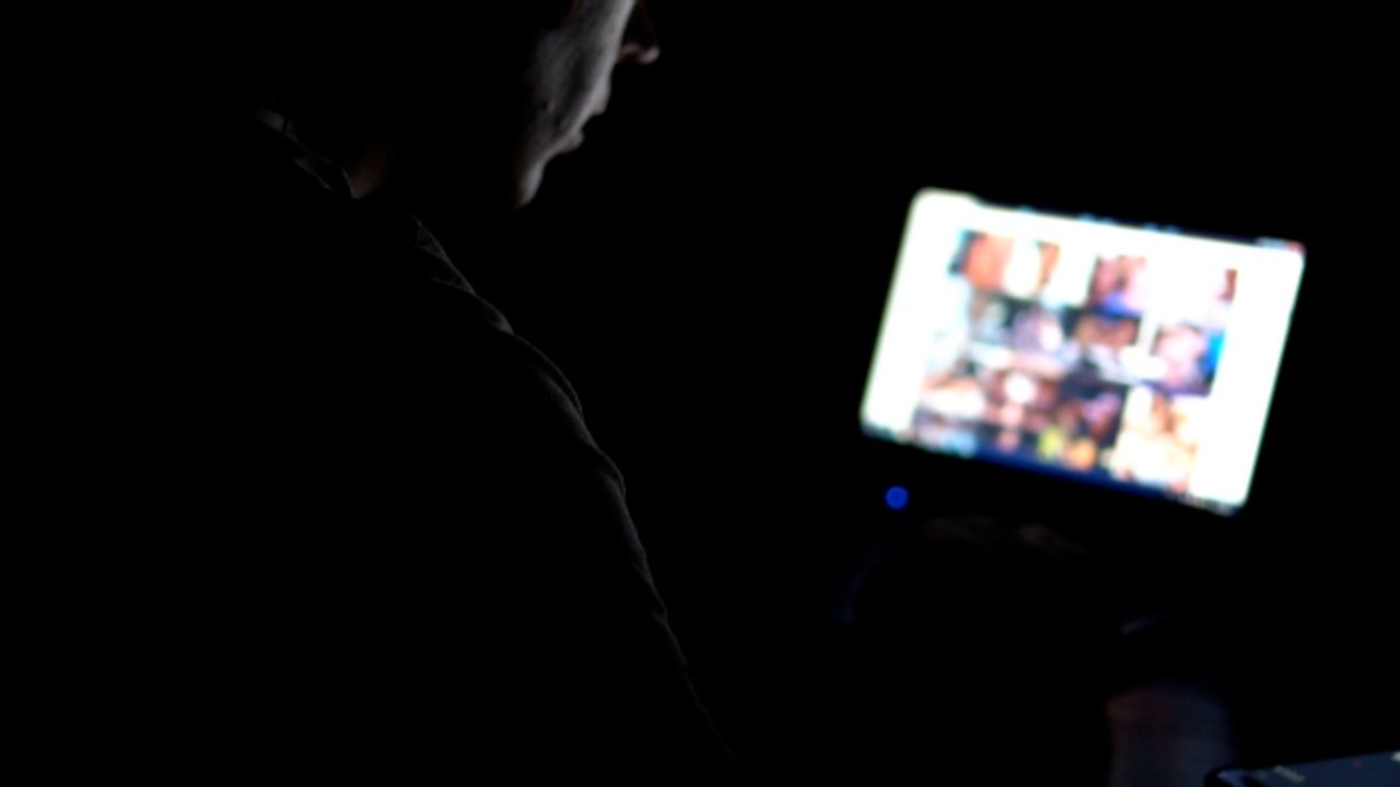 La pornografía necesita generar hombres violentos y mujeres rotas