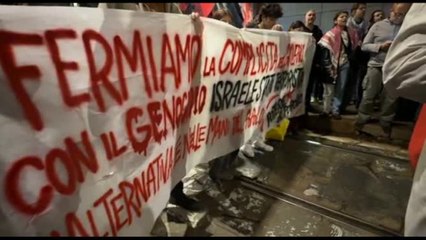 Milano, circa 200 persone al presidio pro-Pal vicino al consolato Usa