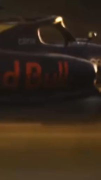 🔥 Il était presque hors-jeu… mais Max n’a jamais dit son dernier mot.À Austin, il a relancé le championnat comme un phénix sortant des flammes texanes. 🏁