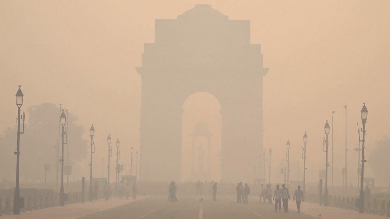 인도 뉴델리 공기 질 '세계 최악'...힌두교 축제 '폭죽' 여파 / YTN