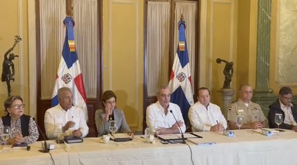 El Gobierno suspende docencia en provincias en alerta roja y labores públicas y privadas por lluvias de la tormenta Melissa