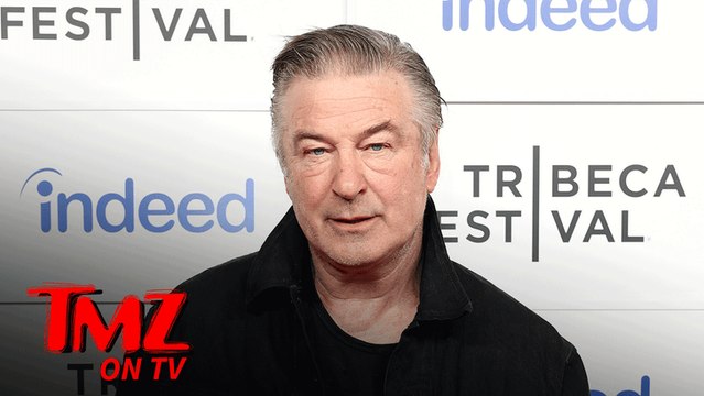 Alec Baldwin Holds Push-Up Contest Against 'DWTS' Gleb Savchenko | TMZ TV