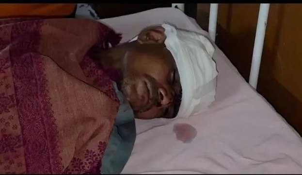 रास्ते के विवाद पर दो पक्षों में चले लाठी-डंडे; तीन घायल, 1 जिला अस्पताल रेफर