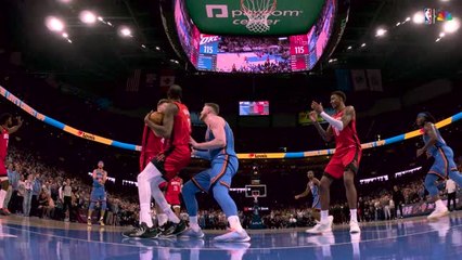 KD calls for timeout that Rockets don't have!