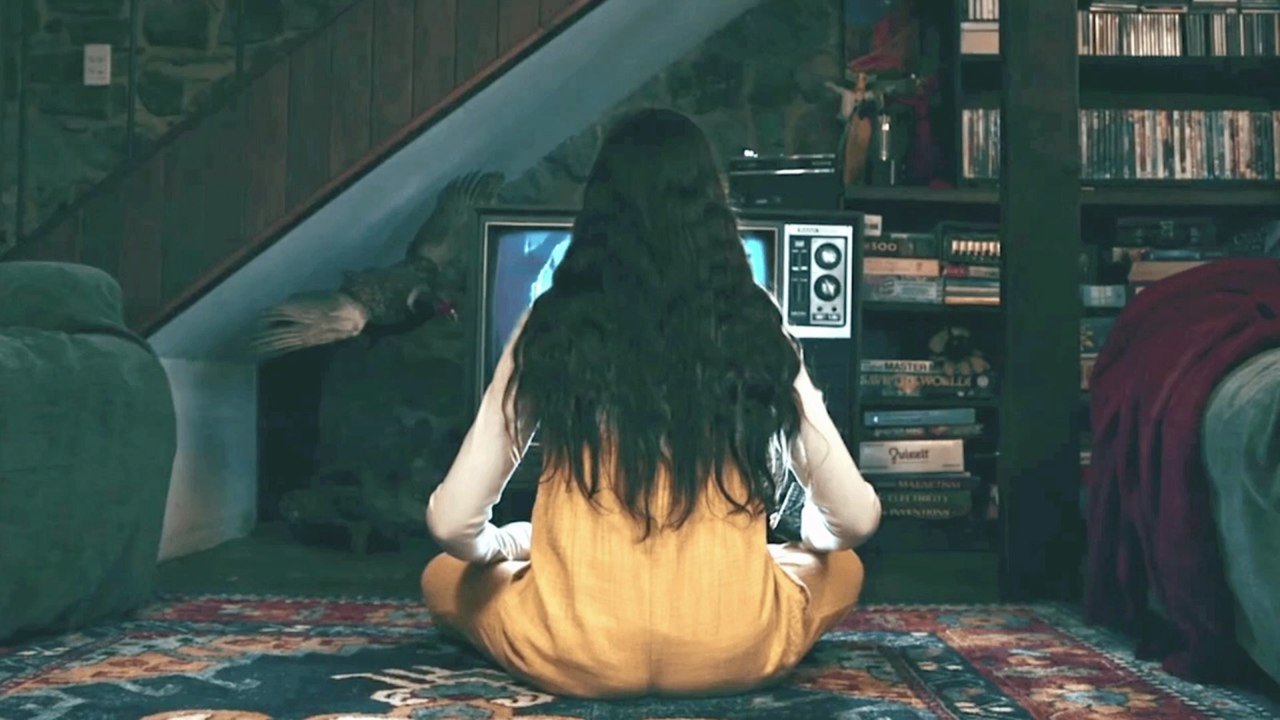 Violett (2023) Movie Explained in Hindi/Urdu Summarized | Violett Summarized हिन्दी