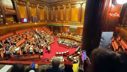 Applausi e standing ovation del centodestra per Meloni in Aula al Senato a termine suo intervento