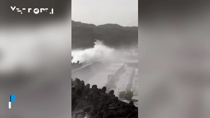 Huge waves crash off the coast of Taipei, Taiwan