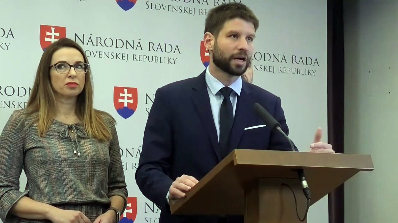ZÁZNAM: PS chce novelizáciou Zákonníka práce zvýšiť ochranu odborárskych predákov