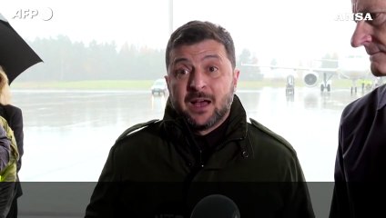 Zelensky: "Congelare la guerra sulla linea del fronte e' un buon compromesso"