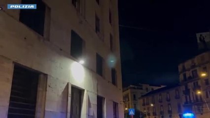 Distributori di carburante nel mirino di rapinatori in maschera, due arresti