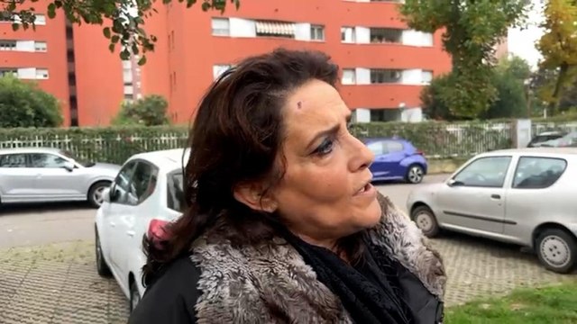 Una vicina della donna accoltellata a Milano: «L'ex marito da un mese era appostato sotto casa e la controllava»