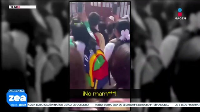 Estudiantes y hasta madres de familia se agarran a golpes en secundaria de Tláhuac