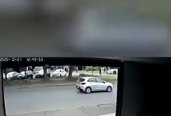 Homem cai ao pegar “rabeira” em caminhão no Recanto das Emas