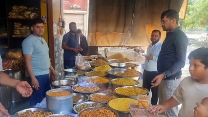 टेक्सटाइल सिटी की नमकीन का स्वाद चढ़ा सात समुंदर पार