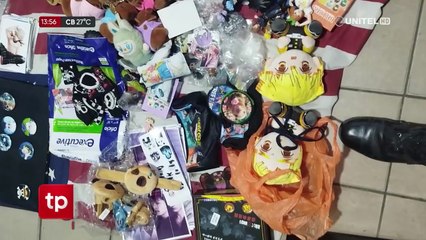 Hombre es aprehendido tras ser sorprendido ofreciendo revistas pornográficas frente a un colegio