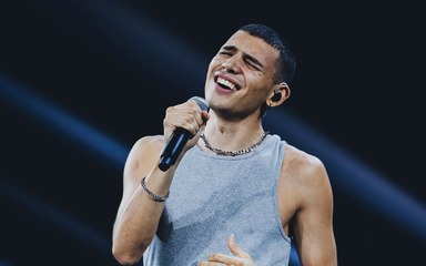 X Factor 2025: Achille Lauro promuove eroCaddeo che va ai Live grazie a Per due che come noi di Brunori Sas