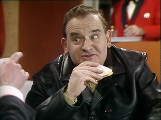 Going Straight - 101 [couchtripper][U]