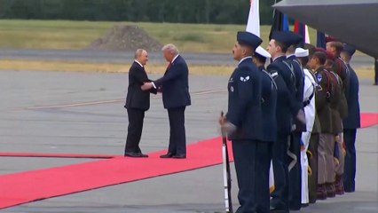 ترمب يؤجل قمة بودابست لأجل غير مسمى.. والكرملين يؤكد استمرار التحضيرات