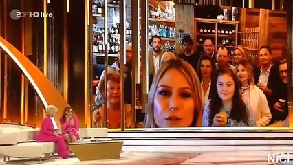 Andrea Berg bekam Gold für das Album "Mosaik" bei "Willkommen bei Carmen Nebel" 2019.