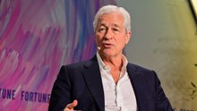 JPMorgan’s Jamie Dimon gives "100%" every single day even after years in the job