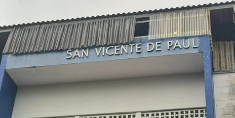 Viga cae sobre una funcionaria en el Colegio San Vicente de Paúl