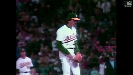 Dennis Eckersley gets Dave Valle to fly out for the save on Opening Day (4/3/89)