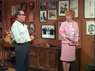 The Lucy Show ｜TV-1967｜ LUCY GETS JACK BENNY'S ACCOUNT ｜S6E6