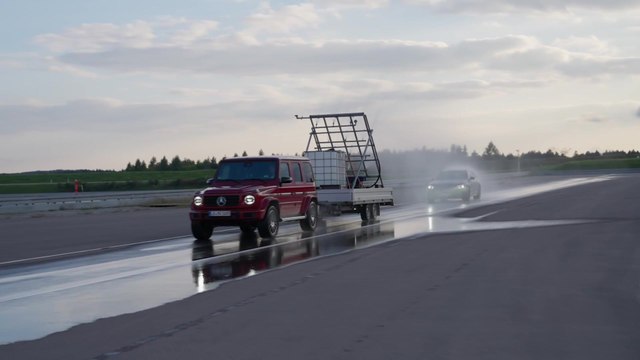 Mercedes-Benz inaugurates the most advanced light testing centre of the automotive industry - Driving dynamics area - BERTHA area - Precisely reproducible driving maneuvers and Heavy rain maker