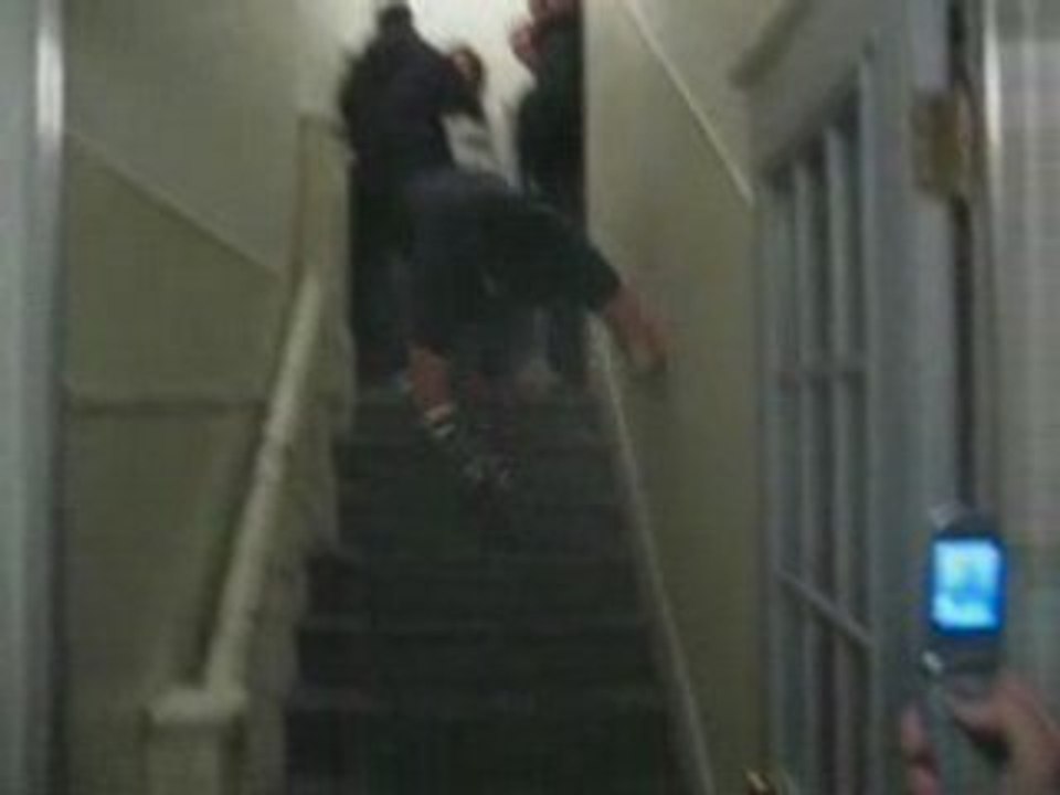 saut raté le povre mec !!!