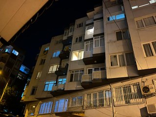 İzmir’de dini nikahla yaşadığı eşini tabanca ile yaraladı