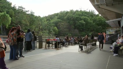 [날씨] 내일도 '완연한 늦가을'...영동 새벽∼오전 강한 비 주의 / YTN