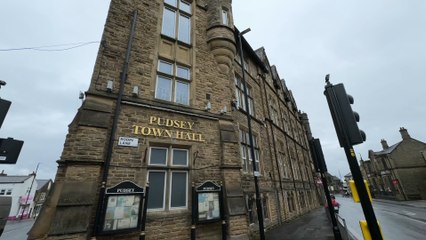 Pudsey Town Hall sale set to go ahead