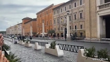 L'arrivo di Carlo e Camilla in Vaticano, ingenti misure di sicurezza