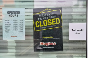 Harry Styles' Midlands hometown dubbed "Deaditch" - even Wetherspoon has shut down